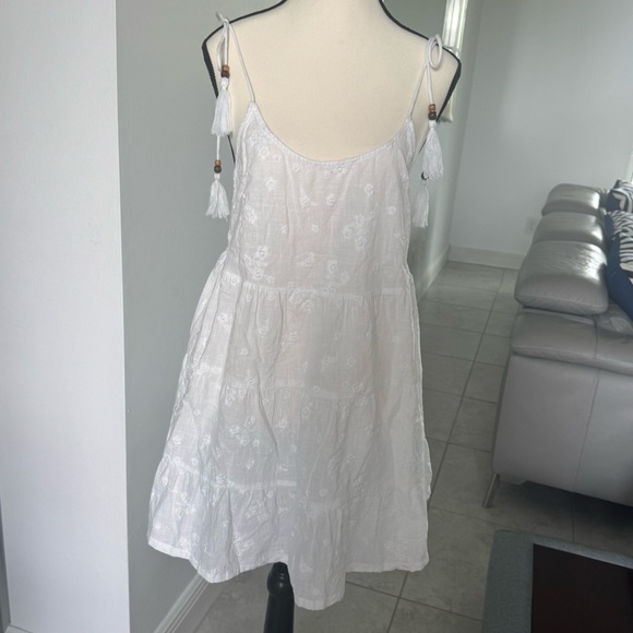 C&C California White Mini Dress - Picture 2 of 9